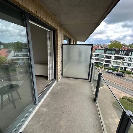 Pieter Bortier 0404 - Voor 4 Pers * De Panne